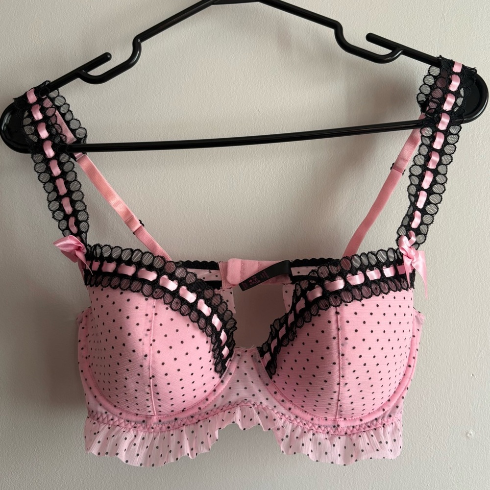 Y2K La Senza Pink and Black Polka Dot Lacey Ruffle Bra 💋💕